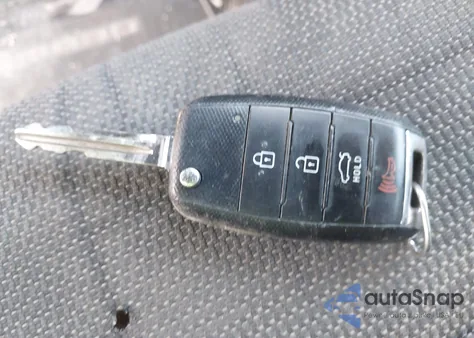 2017 Kia Forte Lx z USA, uszkodzony, nr VIN 3KPFK4A77HE144798